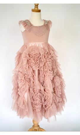 Dollcake clothing and accessories for rent